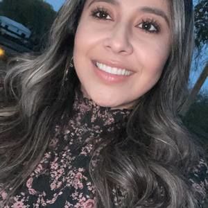 Meet your Posher, Nayeli